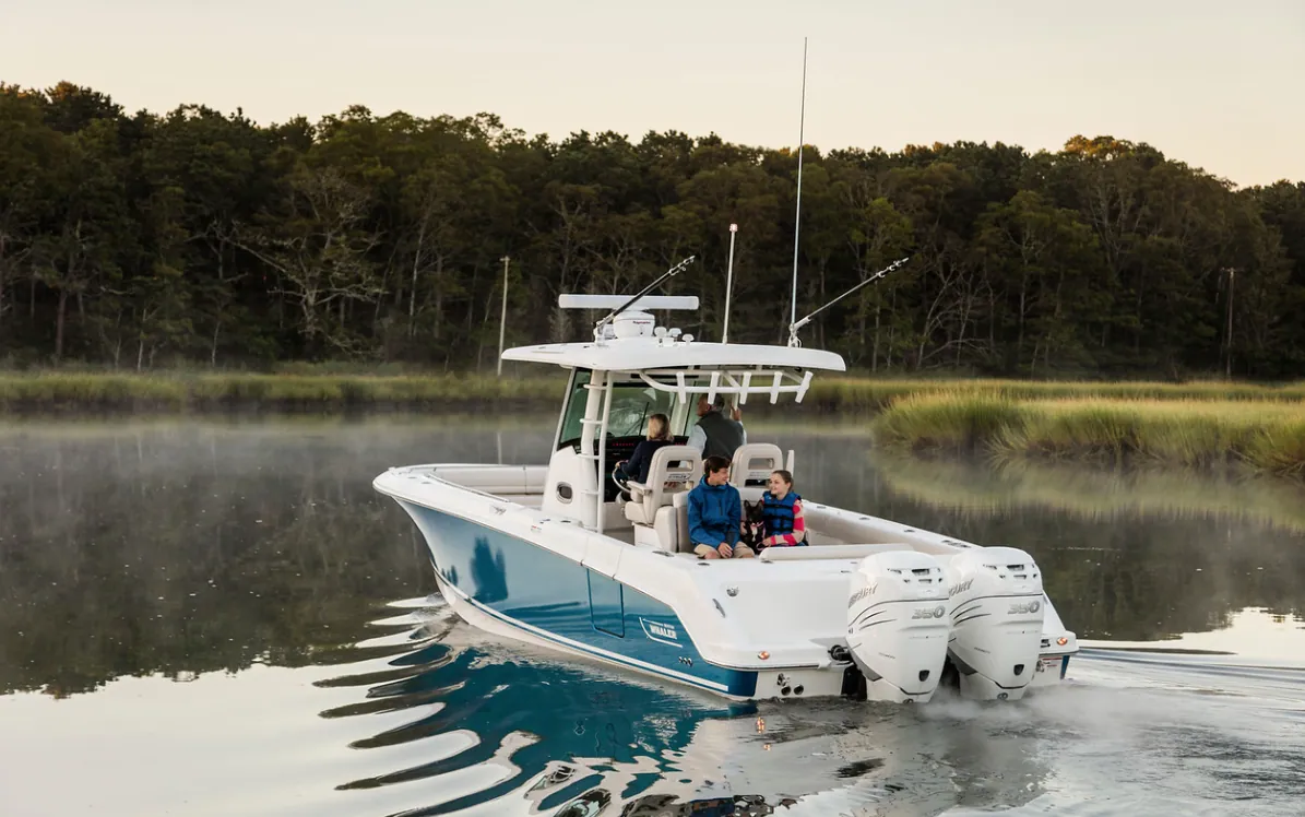 The All-New 2023 Boston Whaler 330 Outrage in La Baja California