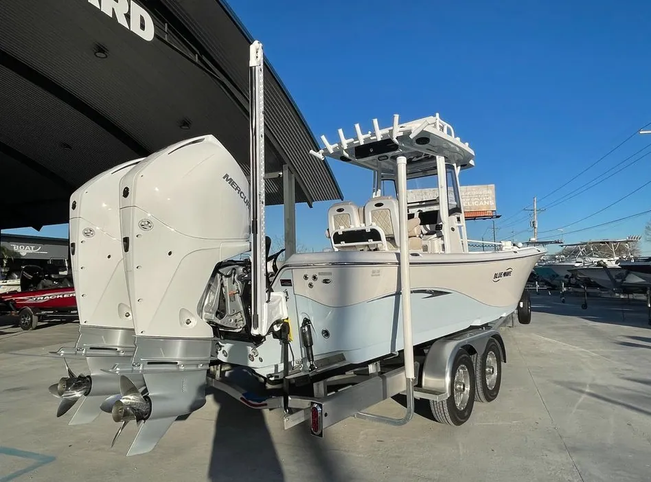 Your Ultimate Guide to Buying an Outboard Engine