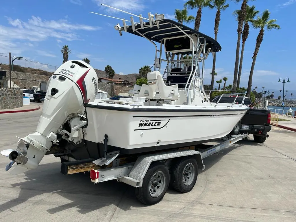 The Ultimate 20ft 1998 Boston Whaler in Baja California: Power, Comfort, and Functionality at Your Fingertips